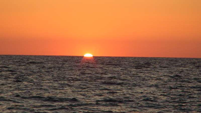 zapad slunce na mori
