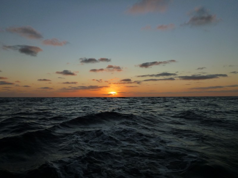 zapad slunce na mori