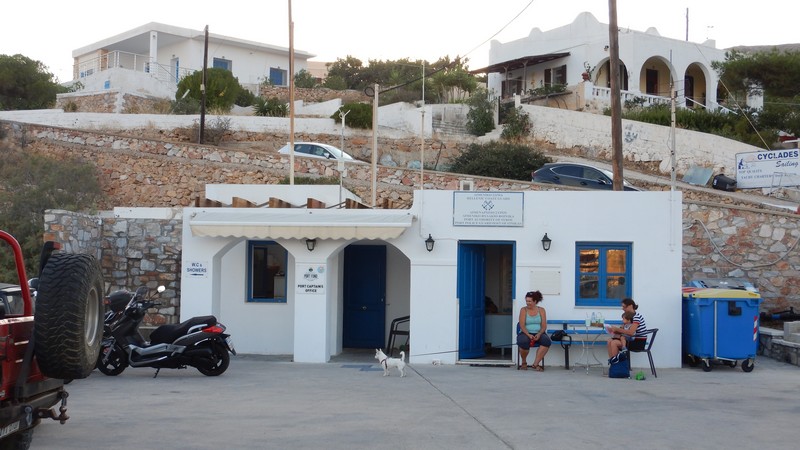 kancelar mariny ostrov syros